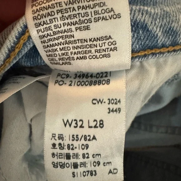 Signature by Levi Strauss Light Blue Straight Leg Jeans - Picture 4 of 4